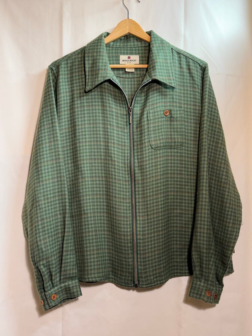Woolrich Green Zip-Up Fleece Womans Size Large.